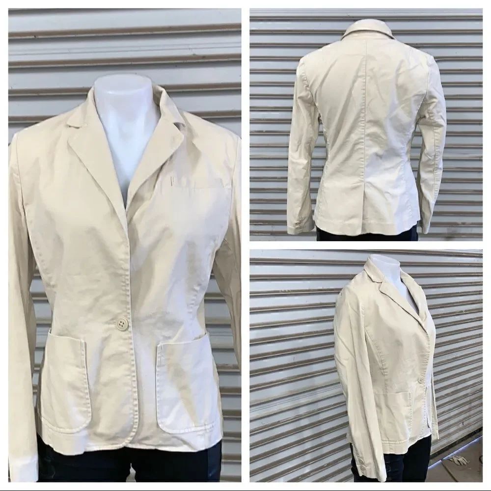 Gap size medium light beige jacket